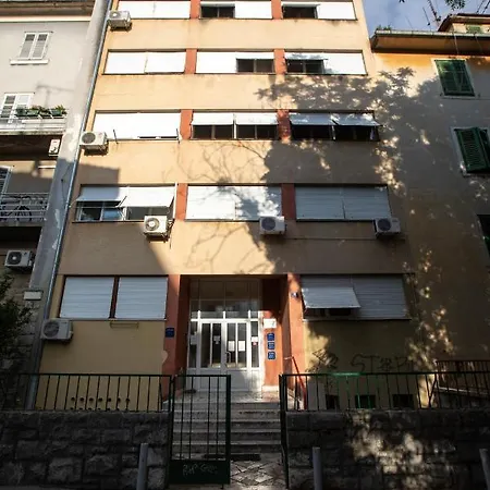Apartman Dimani *